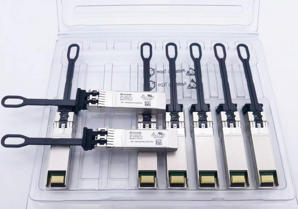 Brocade XBR-000493 16G FC SWL SFP+ Optical Transceiver (8-pack)